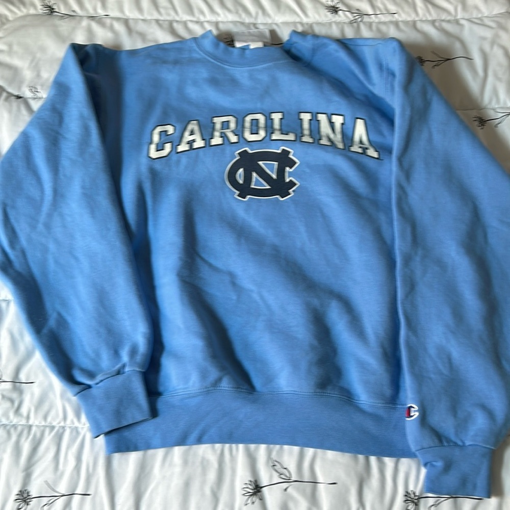 North Carolina sweatshirt, size M.  Used